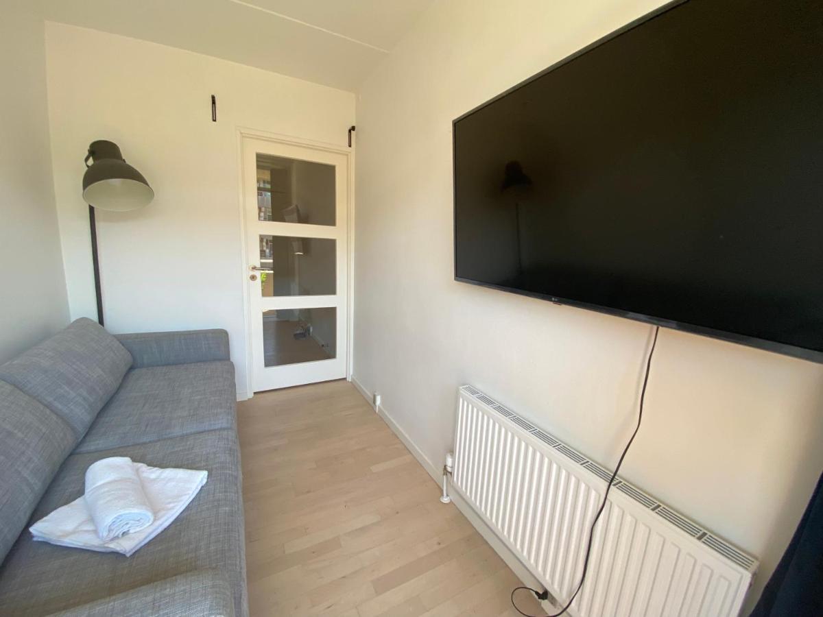 Central Copenhagen Apt With Balcony, Free Parking W Elevator Dış mekan fotoğraf