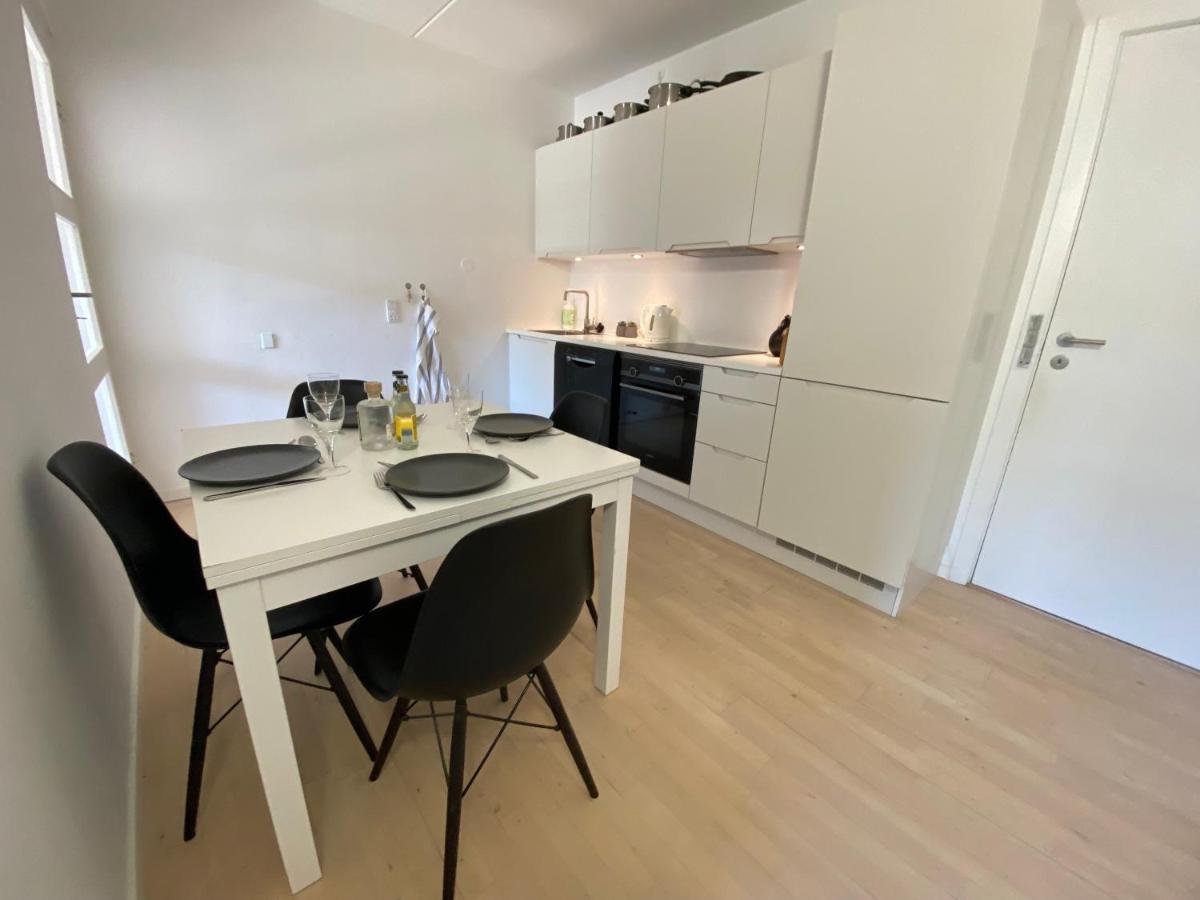 Central Copenhagen Apt With Balcony, Free Parking W Elevator Dış mekan fotoğraf