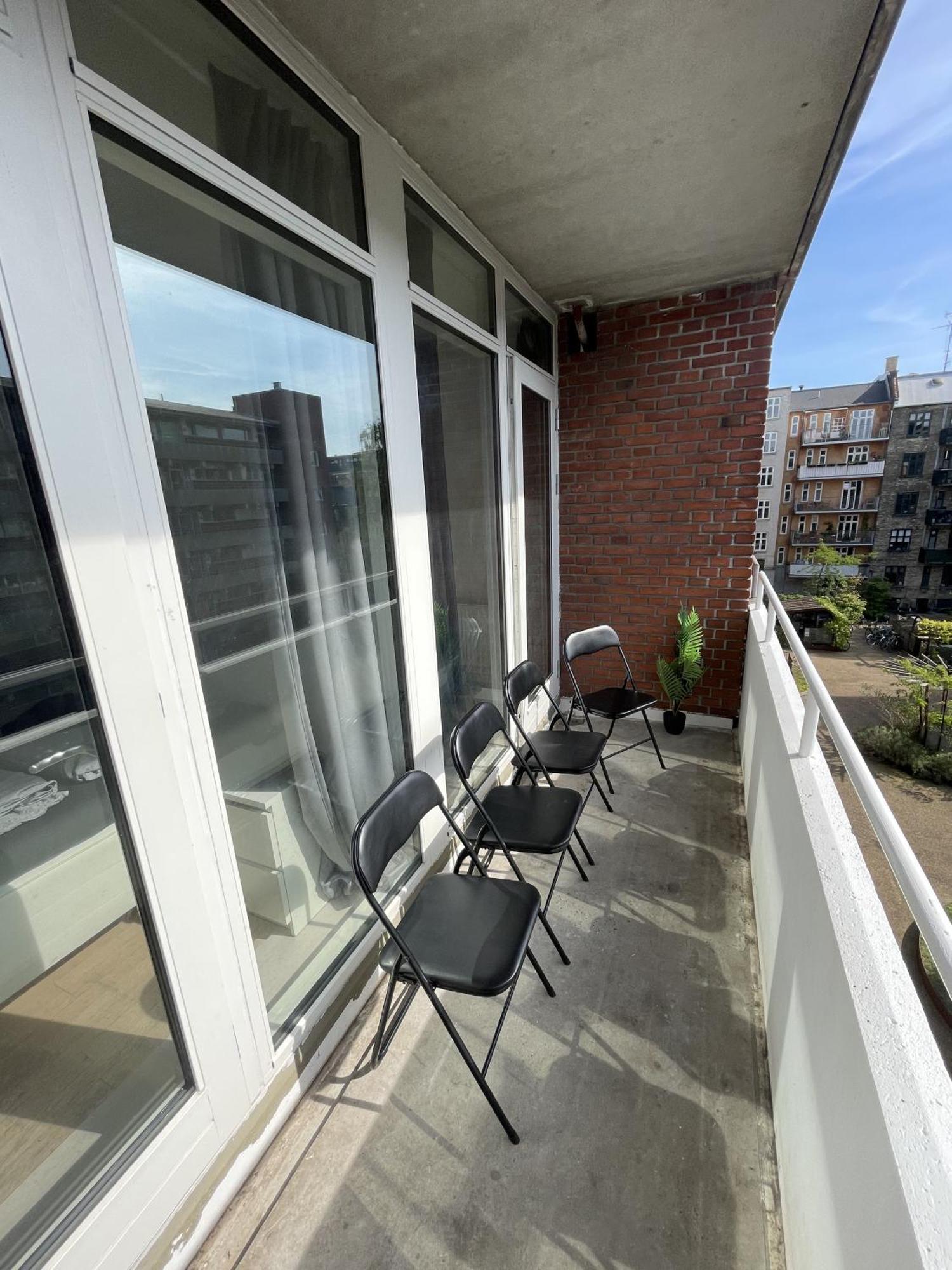 Central Copenhagen Apt With Balcony, Free Parking W Elevator Dış mekan fotoğraf